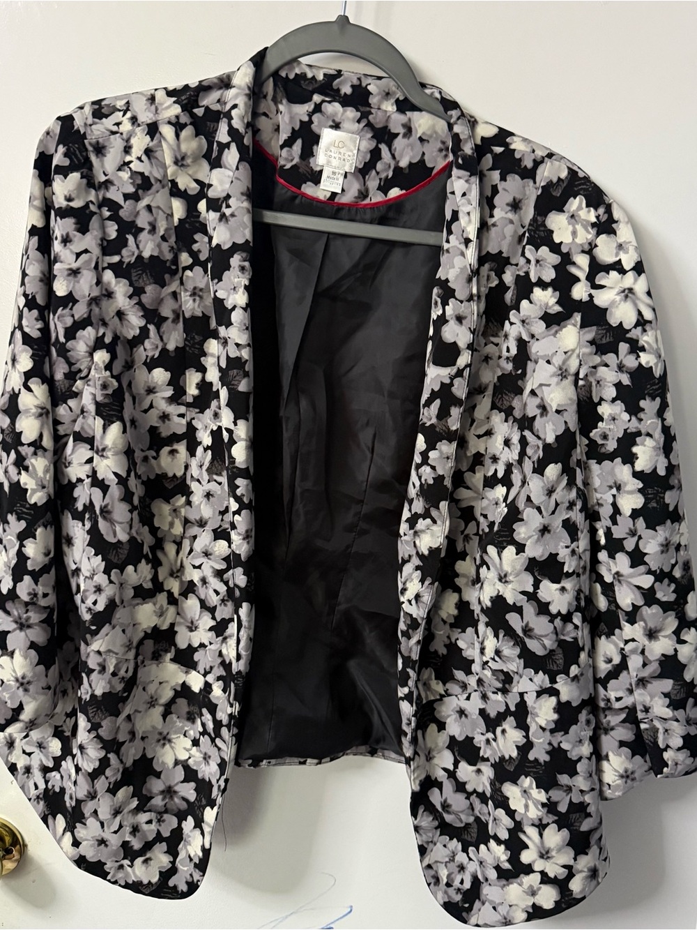 LC Lauren Conrad Black Blazer with White Floral Print